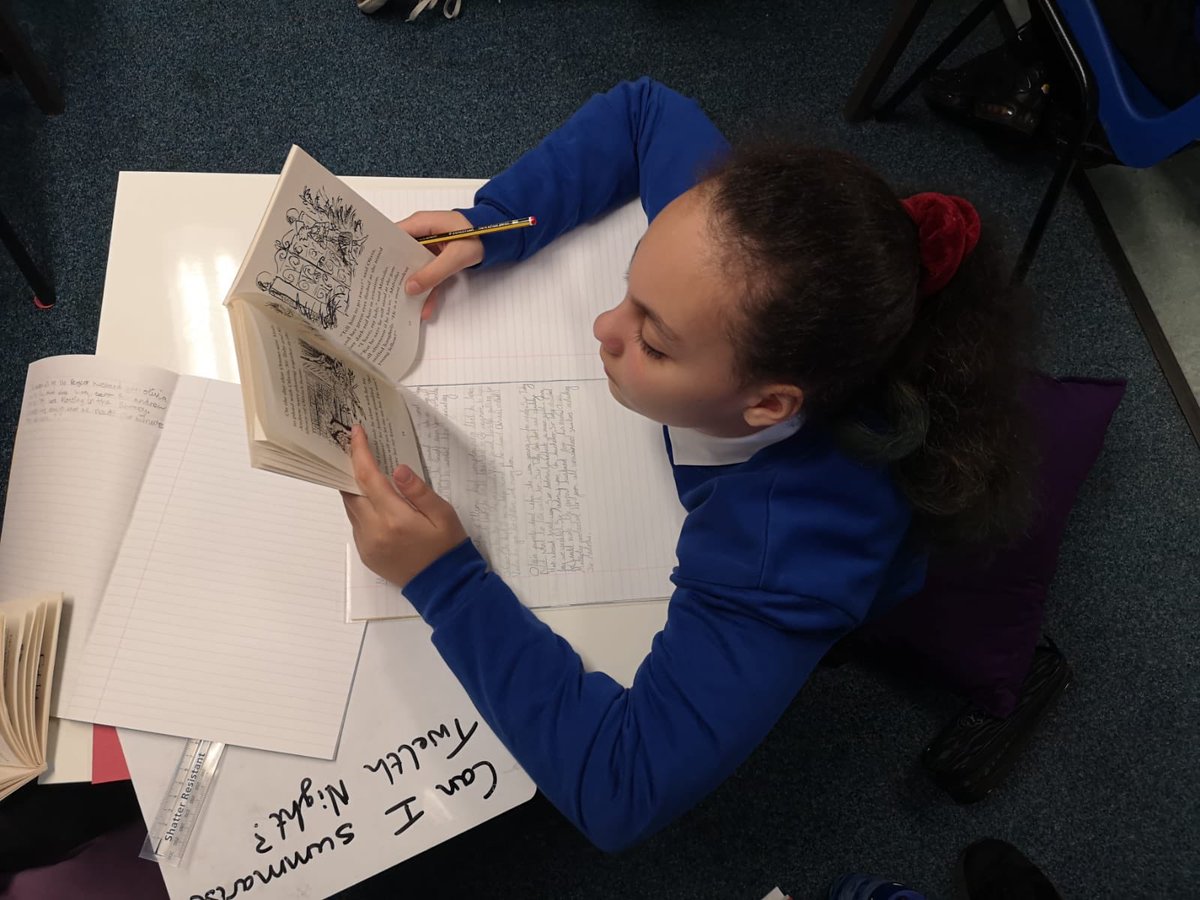 Rowlatts_TMET's tweet image. Another awesome morning learning about Shakespeare's plays. Our Twelfth Night Playscripts are looking amazing! #rmliteracy #playscript #shakespeare #lovelearning