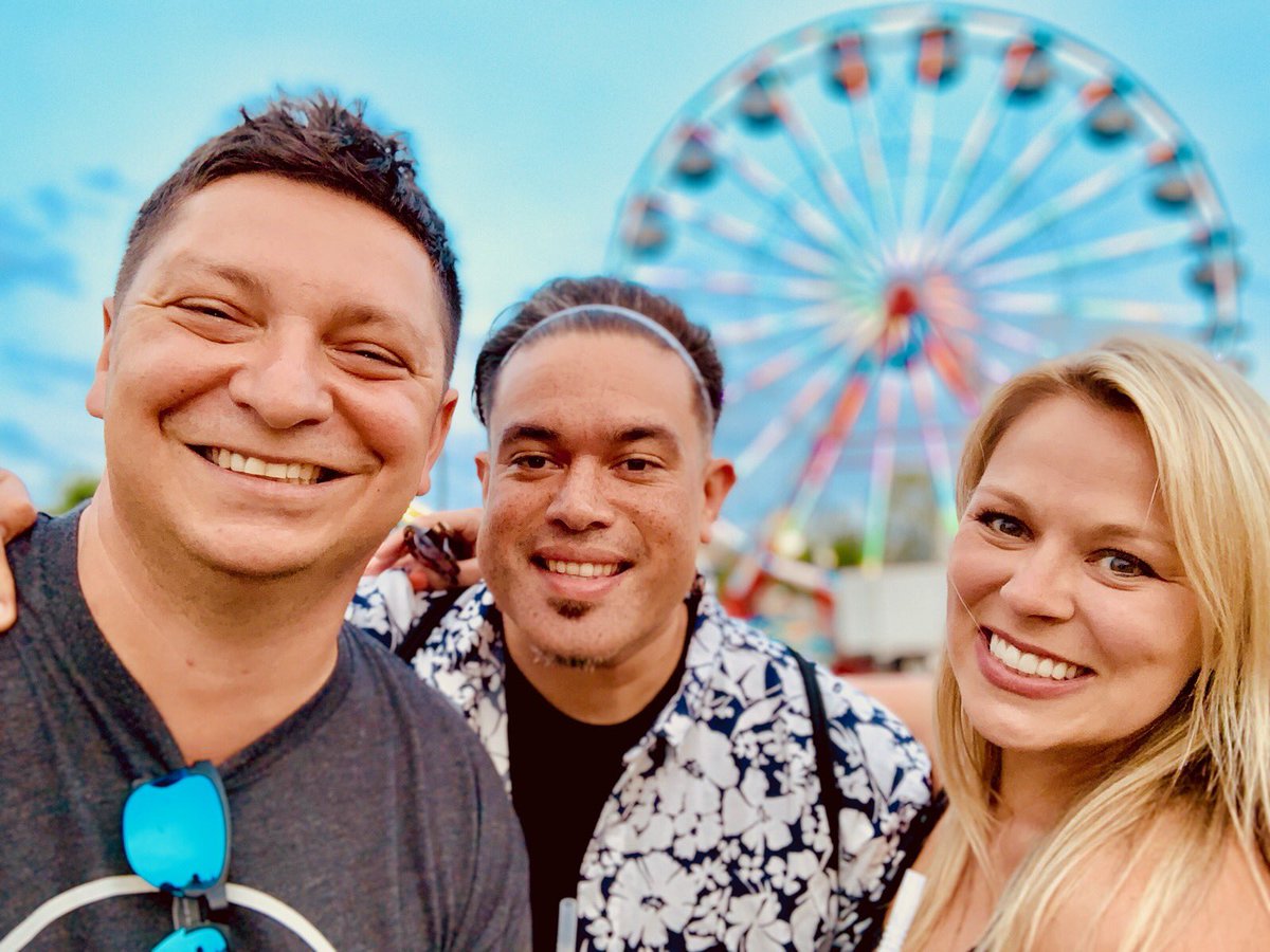 PKintheMorning's tweet photo. Morning!! 🍁 How are you enjoying these cooler morning temps!?
Today on the show;
#Match2 w/ @duryanMyClothes & @denisekonair
Our #iHeartFestival2020 recap
8:05am #thousanddollarminute - we’re still on Q. #9!
9:10am #FreshForFall Jackpot !
Listen: https://t.co/jN8nVvLIKe https://t.co/gKDrQTr8Cv
