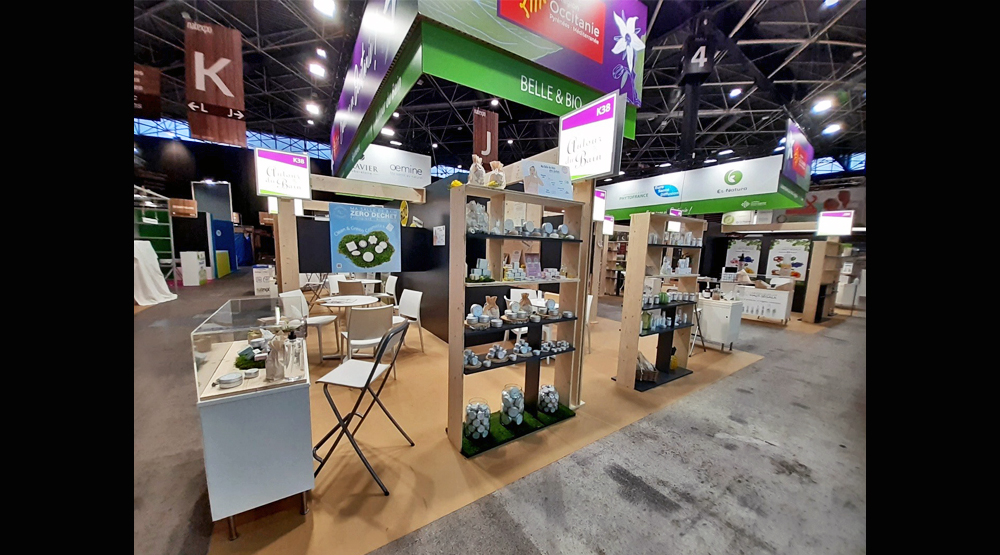 SolutionExpo's tweet photo. C'est parti pour le #salon @Natexpo ! Quel bonheur de pouvoir de nouveau accompagner notre client @ADOCC_ ! Le tout dans le respect des gestes barrières, bien entendu ! https://t.co/ey5jf57CO3