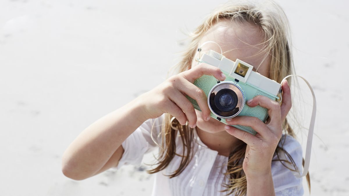 T3dotcom's tweet photo. Best camera for kids 2020: 9 easy to use and durable cameras for children | T3 https://t.co/ScgNebHHkv https://t.co/nez5cIfOBB