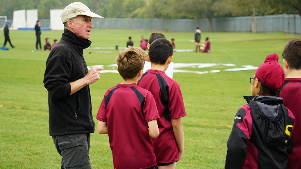 A fun-filled start to the week for the Entry (Y7) year group bubble at the <a href="/UCSSport/">PE & Sport UCS</a> playing fields for #Team Building Day. Pupils are encouraged to work together to complete small team-based #activities and also have a great chance to make new #friends. 🤝
