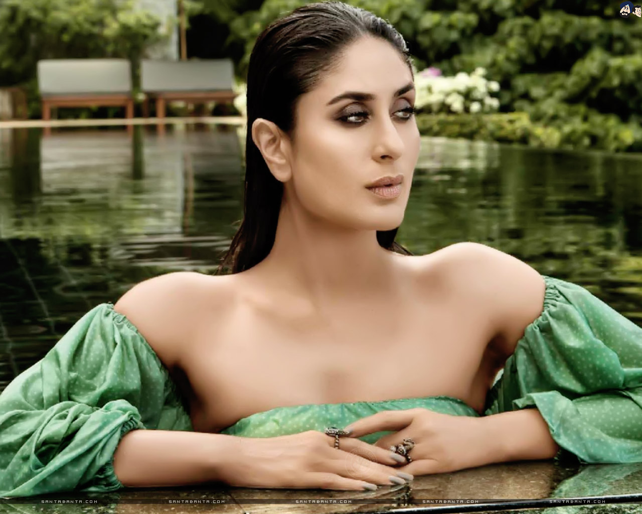 Happy 40th Birthday to Indian hottie Kareena Kapoor. 