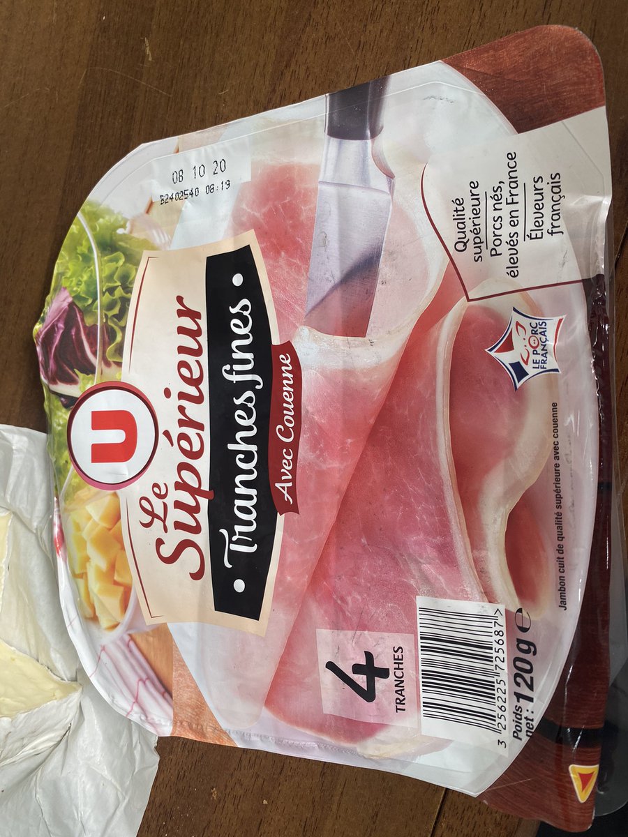 Jean_Pati's tweet photo. Bonjour @ULesCommercants. Juste pour vous signaler que votre jambon avec couenne... et bien il n’en a pas. Je suis déçu, mais ce n’est pas grave. 
Bonne journée. https://t.co/l3kg3IiW0P