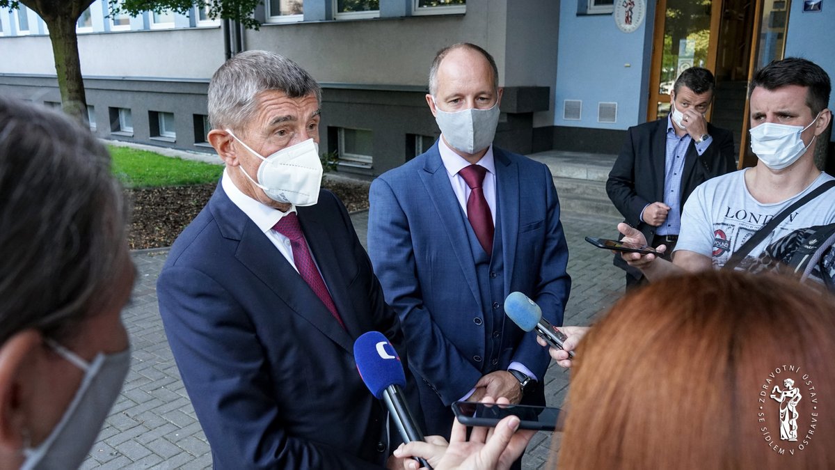 ZUOstrava's tweet photo. Dne 19.9.2020 jsme s významnými hosty otevřeli laboratoř s vysokým stupněm zabezpečení (BSL-3). Využívá se pro bezpečnou práci s nebezpečnými mikroorganismy.
https://t.co/3o4bk8HSQp
#zuova #bsl3 #ostrava #andrejbabis #hejtman #primator #mzcr #khsmsk #fno #msk #covid #rbp #osu https://t.co/eMsmDfw7IS