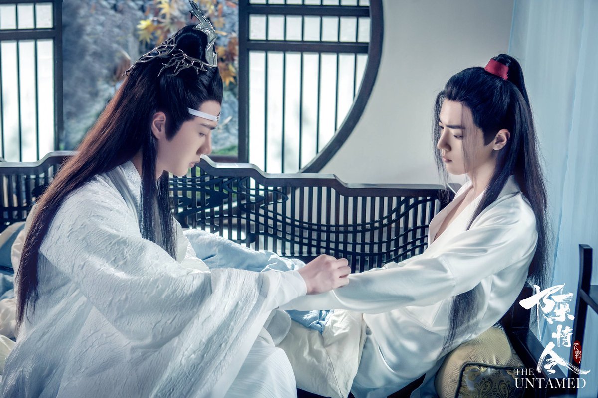 wwx in only his husband’s inner robes, in HD