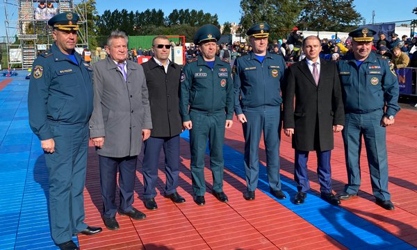 В Петербурге состоялись II международные соревнования «Сильнейший пожарный» dlvr.it/Rh2TpN