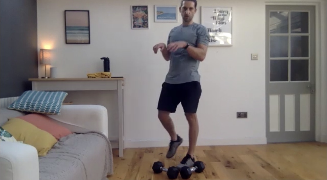 JoeWarnerUK's tweet photo. Start your week strong with my Club @NewBodyPlan home dumbbell workout!

It's available free and on-demand for the next 24 hours!

🦖https://t.co/LzcRgPlPiQ https://t.co/U0INO0szek