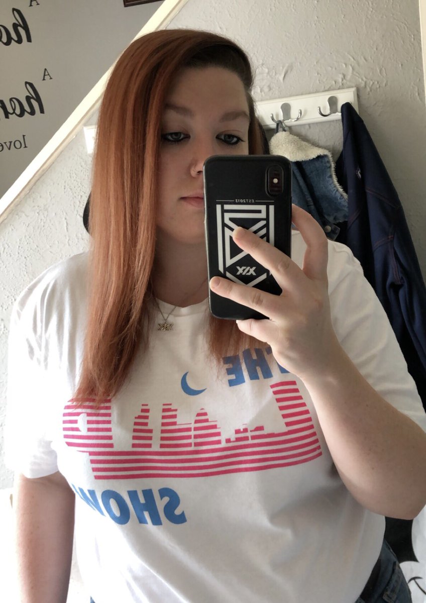 yoonminempire's tweet image. Off to play some mini golf with the family and repping Mr Liam Payne today⛳️ #lpshowact2 #lpshow2