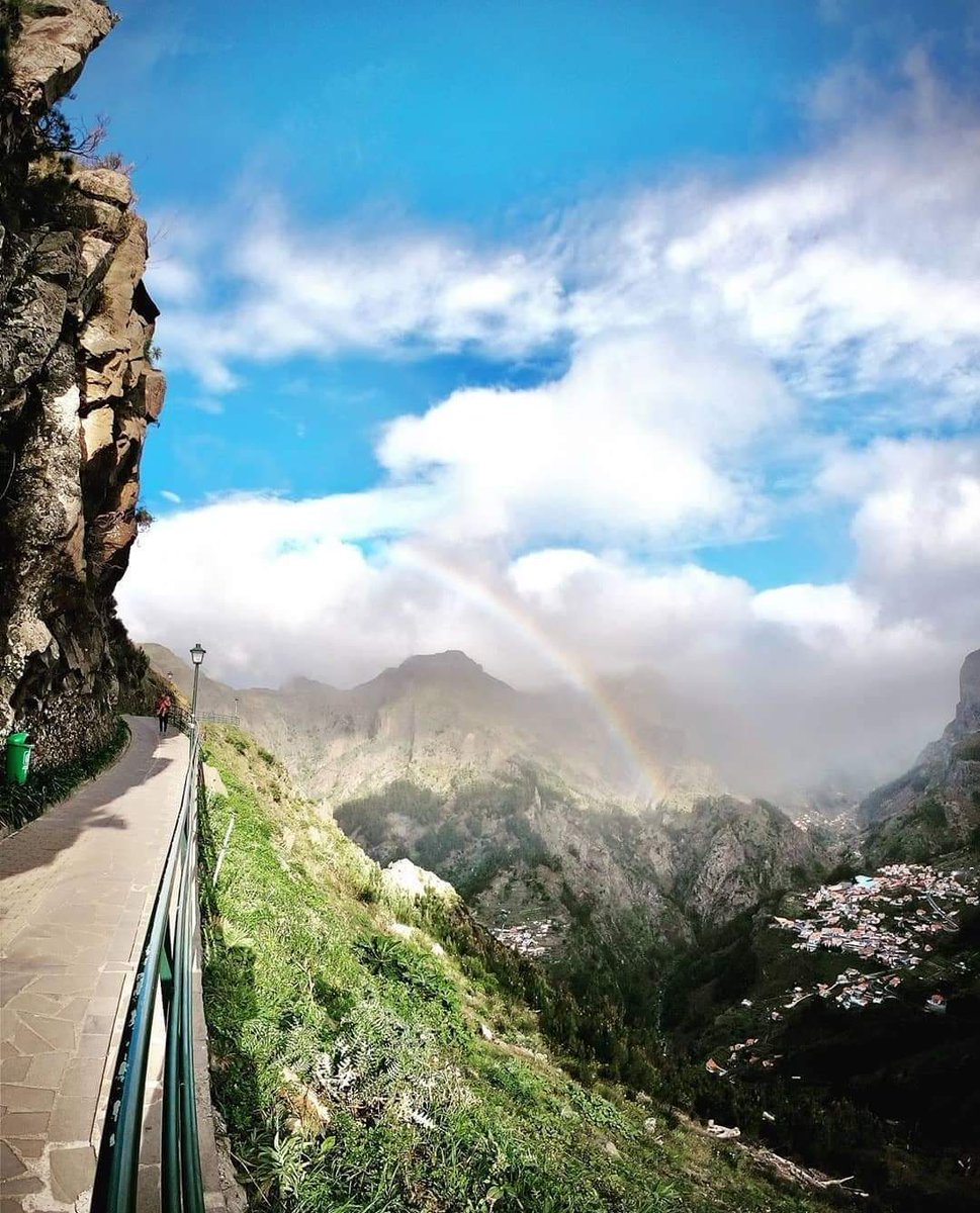 madeira_islands's tweet photo. Madeira Promenaden

Wenn man daran denkt , auf Madeira zu wandern , fallen einem Levadas ein. Es gibt jedoch sehr schöne Promenaden auf dieser schönen Insel. 

https://t.co/s5rFaxg78P https://t.co/CNNUpjFiwH