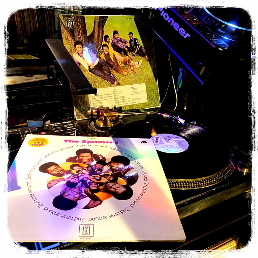 dopesoultraxx's tweet photo. 今日9月21日は Motown 時代の Spinners 、そしてソロ、G.C. Cameron さんが75歳。
Spinners が Atlantic Records に移籍するなか、残留してソロを選びした。
It's So Hard To Say Goodbye 〜
https://t.co/cy5SeKH7LU
#GCCameron #Spinners #DST #Soul #Blues #RnB #HipHop #Reggae #Dopesoultraxx https://t.co/pb7tIWCvcd