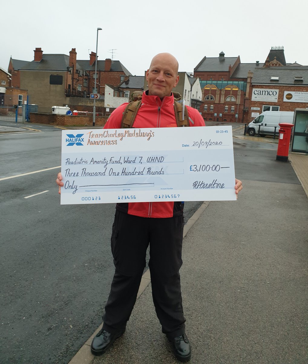 A husband &amp; wife duo have raised over £3K for a ward that helped nurse their daughter.

PC &amp; PCSO Heseltine have been raising funds ever since their daughter was diagnosed with Madelung's deformity.

📸Yesterday, PC Hesletine walked from Darlington➡️ UHND to deliver the cheque 👏