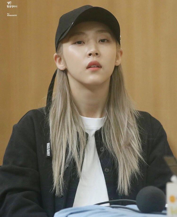 btw this thread doesn’t really include stage outfits or byul wearing suits bc otherwise we’d be here all day