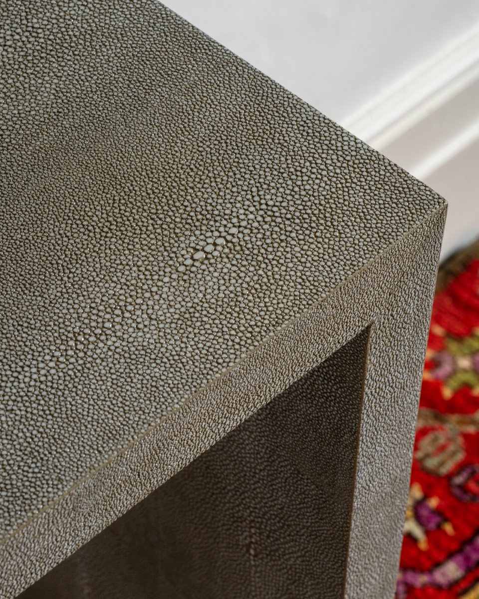 The intricate, pebbled texture of faux shagreen as seen on the Rivoli Console Table.

#vaughandesigns #design #interior123 #decoration #vaughan #englishdesign #lighting #interiordesign #homedecor #home #interiors #rivoli #console #table #elthamcollection #newproduct