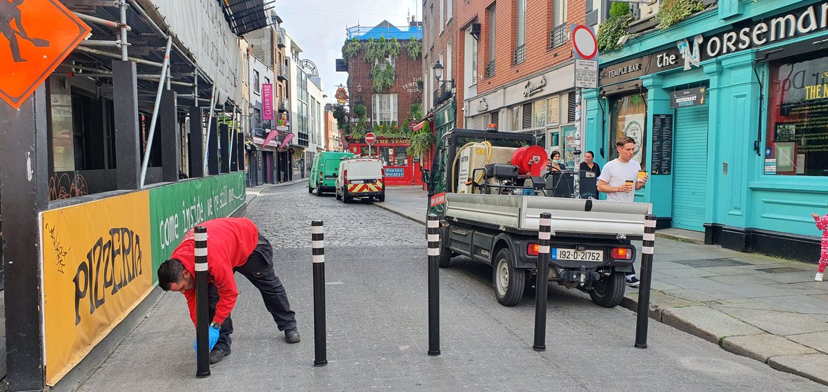 To facilitate outdoor dining &amp; safe socializing in Temple Bar, starting tomorrow Sept 22nd at 11am, The Temple Bar Company in conjunction with <a href="/DubCityCouncil/">Dublin City Council</a> will be installing bollards within the pedestrian zones of Temple Bar.
These will be in place daily between 11am &amp; 6am.