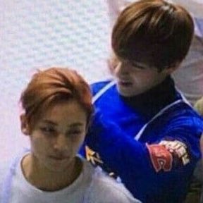 Taehyung playing with seventeen’s jeonghan’s hair