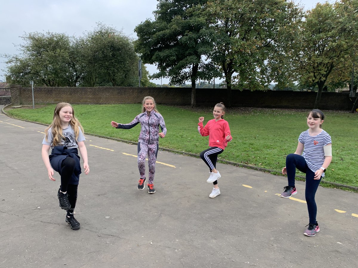 ⁦<a href="/LauriestonPS/">Laurieston PS</a>⁩ ⁦<a href="/LauriestonP7/">P7 with Miss Orr</a>⁩ ⁦@LauriestonP6_T⁩ . Designing our own circuits today with a focus on leadership skills to motivate others. Mrs McP