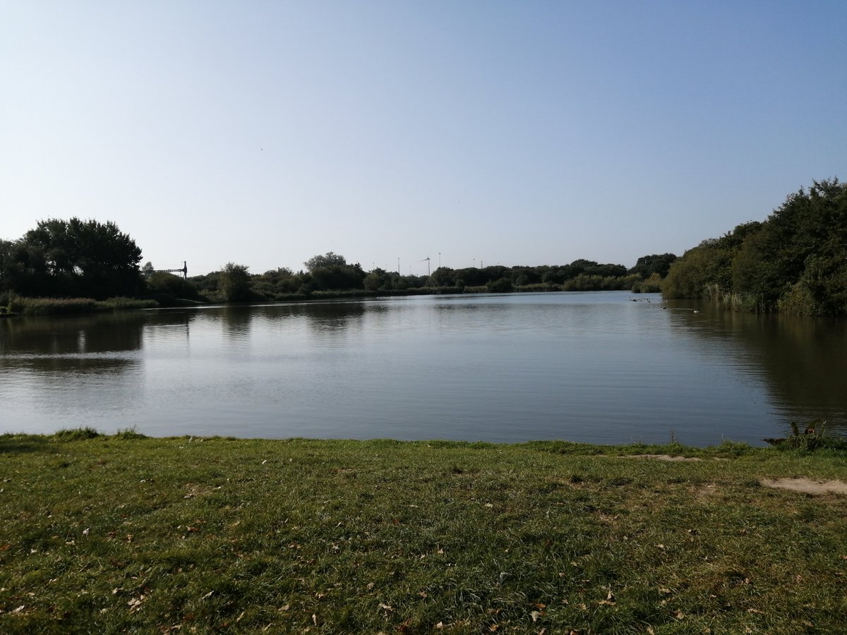 PatrickCYMCA_G's tweet photo. Lovely Monday morning 1 to 1 with one of our amazing young adult carers Jess around Hendre Lake. @YMCACdiff_Grp #youngadultcarers #hendrelake #wellbeing #mind https://t.co/ZKF6KYraDH