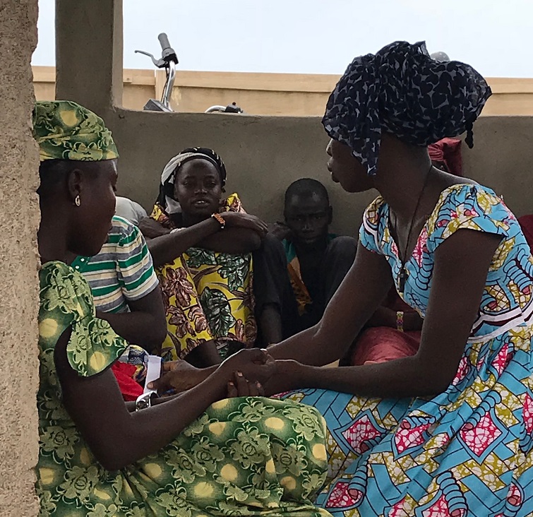 SwissAmbYaounde's tweet photo. Today we celebrate International #PeaceDay ! Switzerland 🇨🇭stays committed to working together with Cameroon 🇨🇲and Central African Republic 🇨🇫 to build peace. Let’s find solutions together through dialogue and mutual respect! @HumanSecurityCH @SwissMFAafrica https://t.co/OOc4TpEyEt