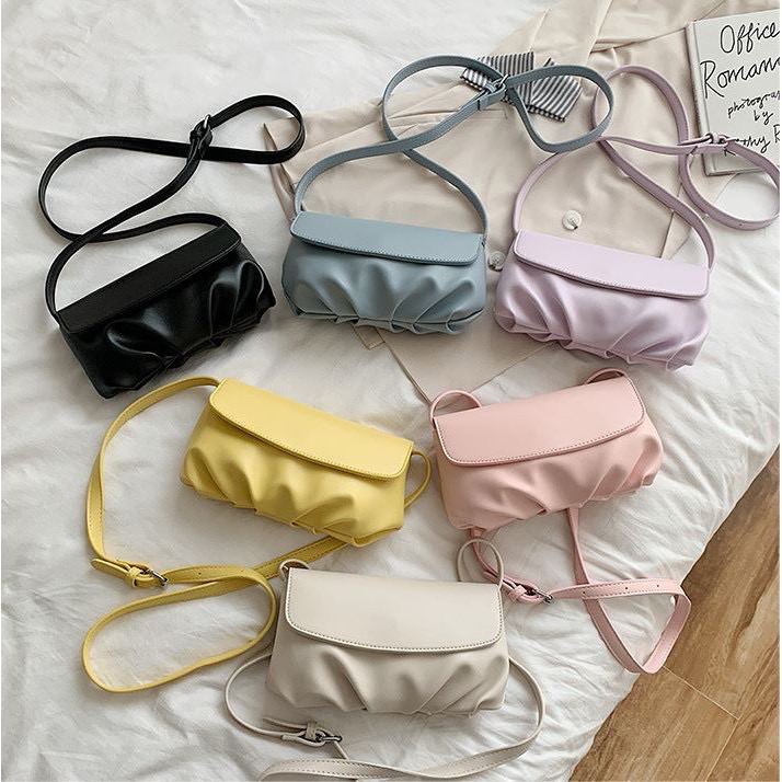 TOO CUTE TOO IGNORE Claudia Bag at only RM35 READY STOCK  POSTAGE : SM RM8 / SS RM11Product Info:Material: PU LeatherDiameter: 22cm(W) x 12cm(H) x7cm(G)