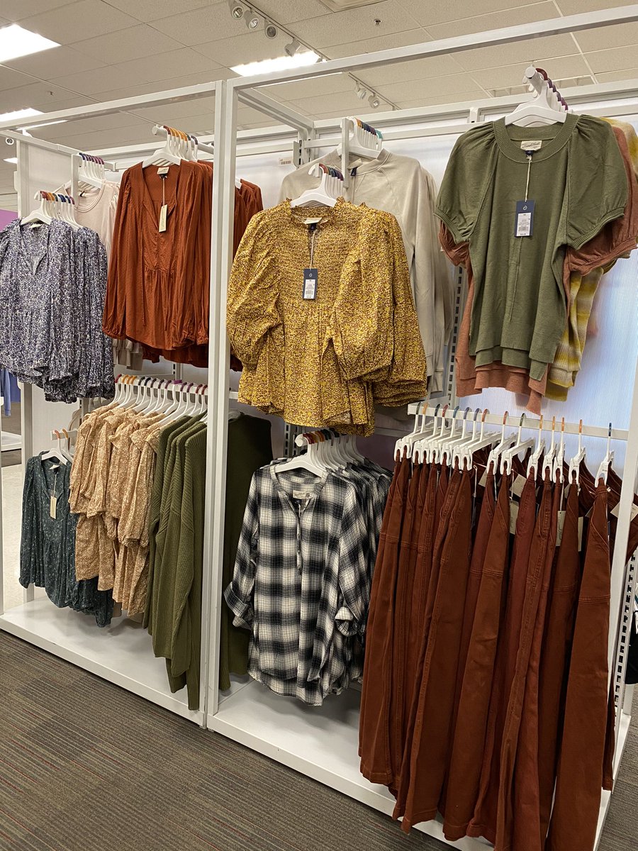 Oh fall, it’s so nice to see you again 🎃 🍂 👻 🍁 #Naptown