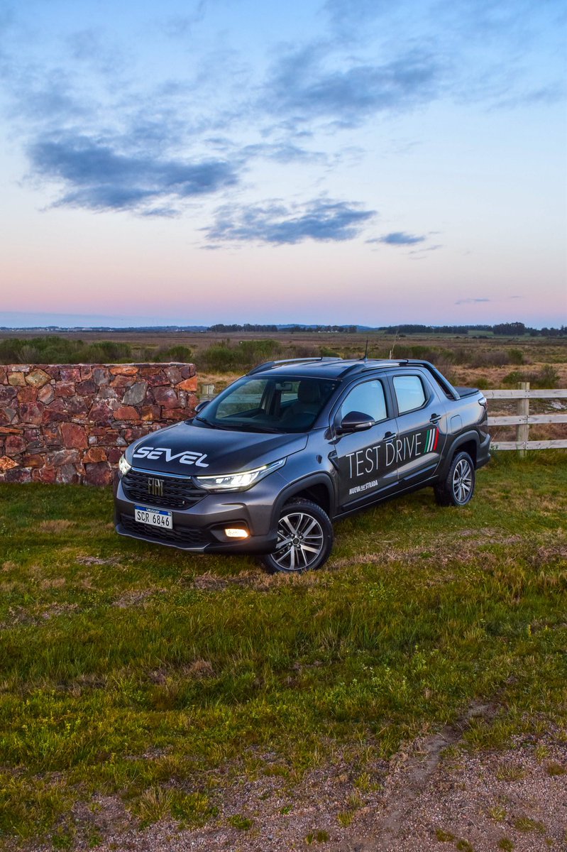 AutoblogUY's tweet photo. Estuvimos evaluando a la nueva @FiatBR #Strada y en algunos días más podrán leer la prueba completa en https://t.co/ep0ECDCleZ #Strada2021 #NuevaStrada #NuevaFiatStrada #NovaStrada #X6P #Volcano #Firefly #FCA #Fiat #FiatStrada #NuevaStrada2021 #Freedom #Endurance #////🇧🇷🇮🇹 https://t.co/JW4z0jPZ73