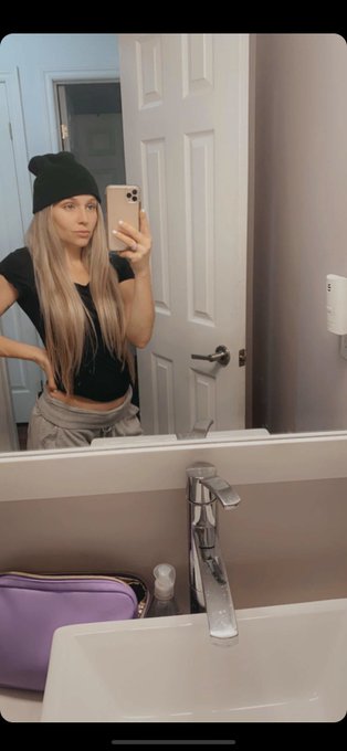 Retweet for a special treat 😇 https://t.co/Qft3QhC4Z4<a href="/tag/sexy"class="tags"><span>#sexy</span></a><a href="/tag/snapchat"class="tags"><span>#snapchat</span></a><a href="/tag/sundayfunday"class="tags"><span>#sundayfunday</span></a><a href="/tag/onlyfans"class="tags"><span>#onlyfans</span></a>