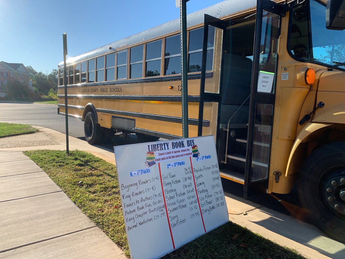 LIB_ElemLibrary's tweet photo. #lcpsbookbus https://t.co/fMdfrtkHSx