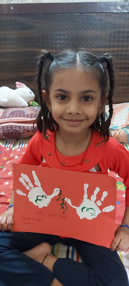 SeemaDutt3's tweet photo. Ss of Grade UKG celebrated 'Peace Day'.They did an interesting activity with the help of hand print and make a dove.They sang a beautiful song. All enjoyed a lot.@pkdhillon08 @KnpsIndia @priya22569691 @maltiduggal @RiseUp4SDGs https://t.co/lYT6JUv9Xn
