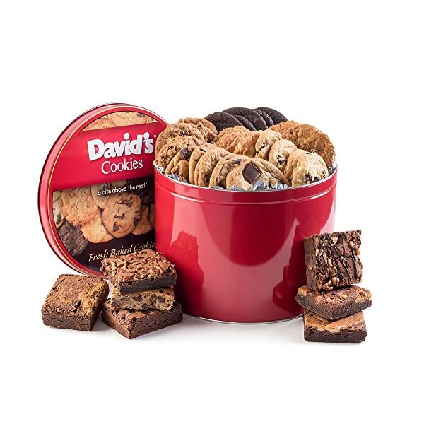 Organiyas's tweet photo. DAVID’S COOKIES AND BROWNIE FAMILY PACK – 5 LB. GIFT TIN
Price: $59.95
https://t.co/gark9jJodr
#cookies #organiyas #healthfood #biscuits #chocolate #sweets 
#familypack #giftpack #amazon #topbrands #bestproducts https://t.co/LBwvnLcMYV