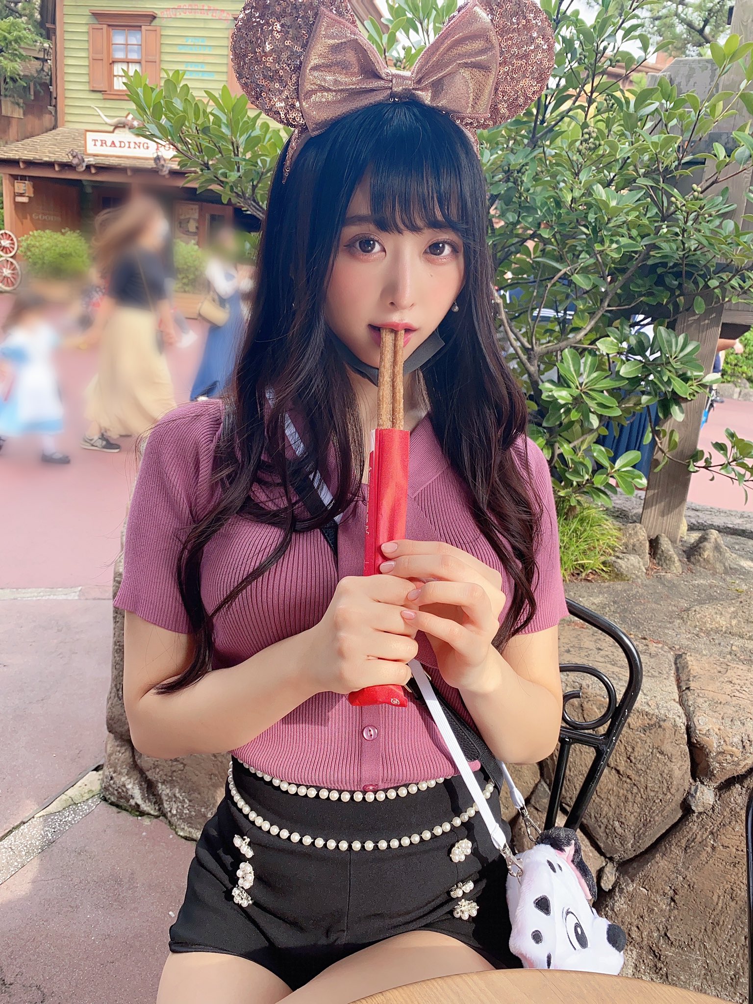 真島なおみ on X: 『彼氏に近寄らせたくない女』らしいです t.cogJvEtjWucR  X