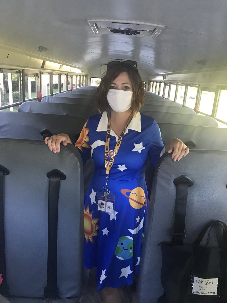 LOVlibrarylady's tweet photo. @LovettsvilleES @ElissaMoritz @TextorisLCPS @AshleyBarkley Ms. Frizzles and the Book Bus are ready for the book delivery adventure! #lcpsbookbus https://t.co/WMRRLNTUbJ