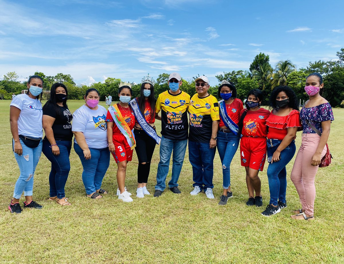 WalderVeliz's tweet photo. Hoy en la presentación del equipo del pueblo “Labuga FC” que participa en la Tercera Divicion Nacional.
La Junta Directiva, Jugadores y Cuerpo Técnico agradecemos la confianza y apoyo de la Municipalidad, empresas y personas del pueblo por colaborar en el proyecto #LabugaFC https://t.co/Mx0AxqDTfO