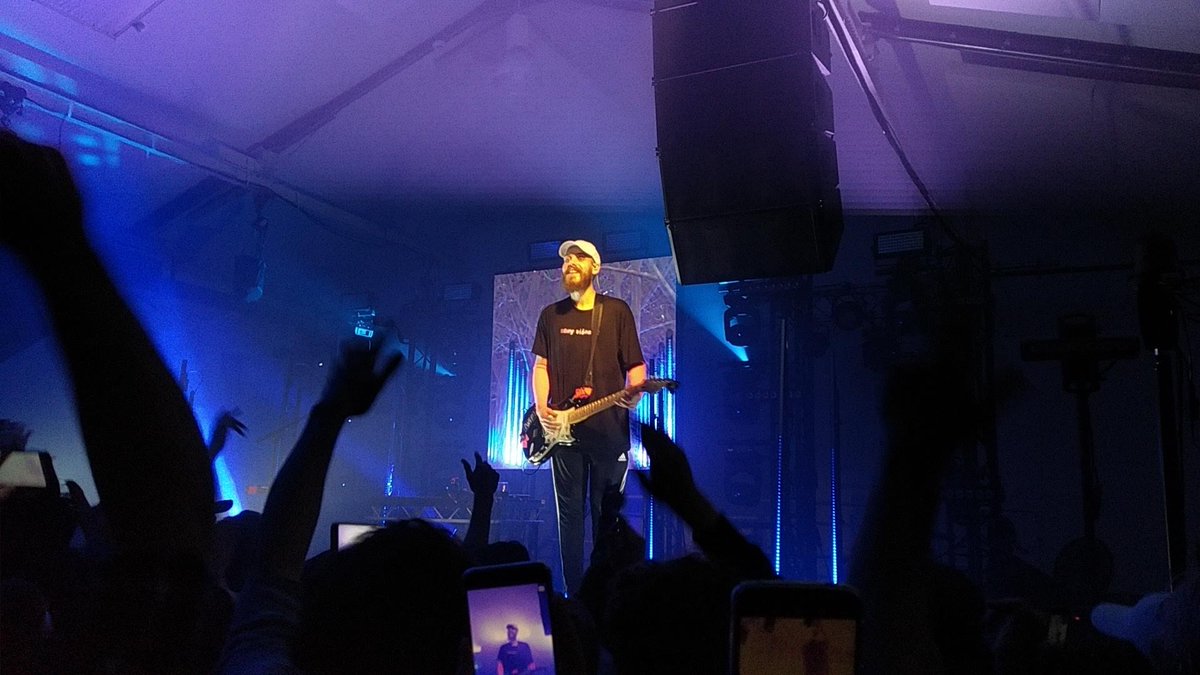 edumanpe's tweet image. 2 years of #Album1. I love this masterpiece and everything it's given to me 🖤☄

Thank you so much @sanholobeats