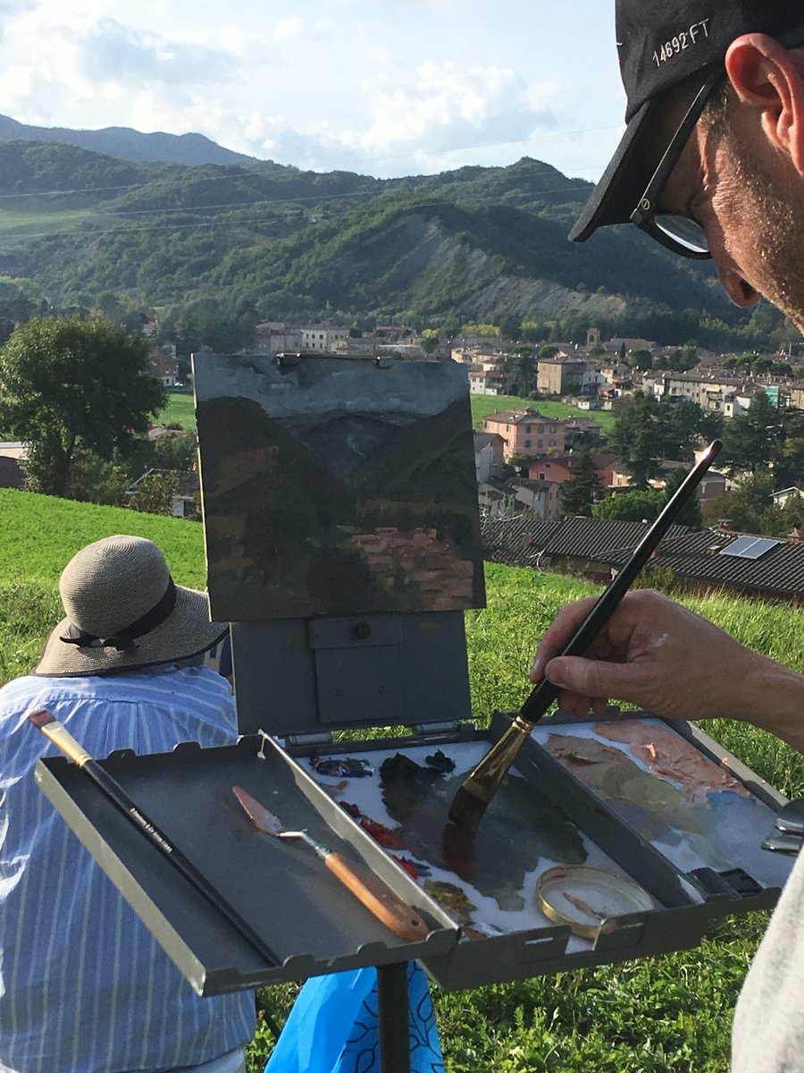 Painting in Italy in the Fall....Join us! #2021 italianatours.com #italianatours #travelitaly #travel #wishyouwerehere #italianatours #italy #loves_italia #italygram #italytravel #wanderlust #italianadventure #sommolier #winetasting #italianwinelover #foodieswanted
