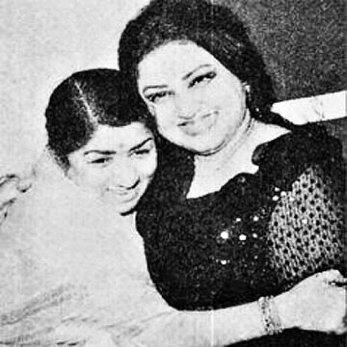 In 1951, Lata was in Amritsar, and felt a sudden urge to meet her idol Noor Jehan. Madam NJ had migrated across after Partition. Music composer C Ramachandra made calls and arranged for the singers to meet in the no man's land area, where music is porous.