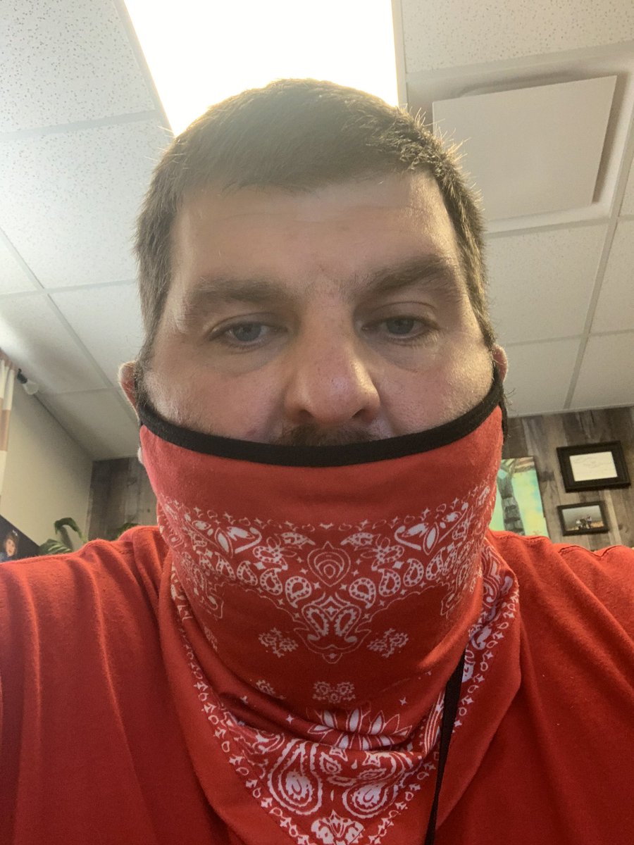 CHSCards's tweet photo. Hey Cards! Don’t leave your nose out to dry, cover it up! 
#nosesneedlovetoo https://t.co/XECSBFHdpU
