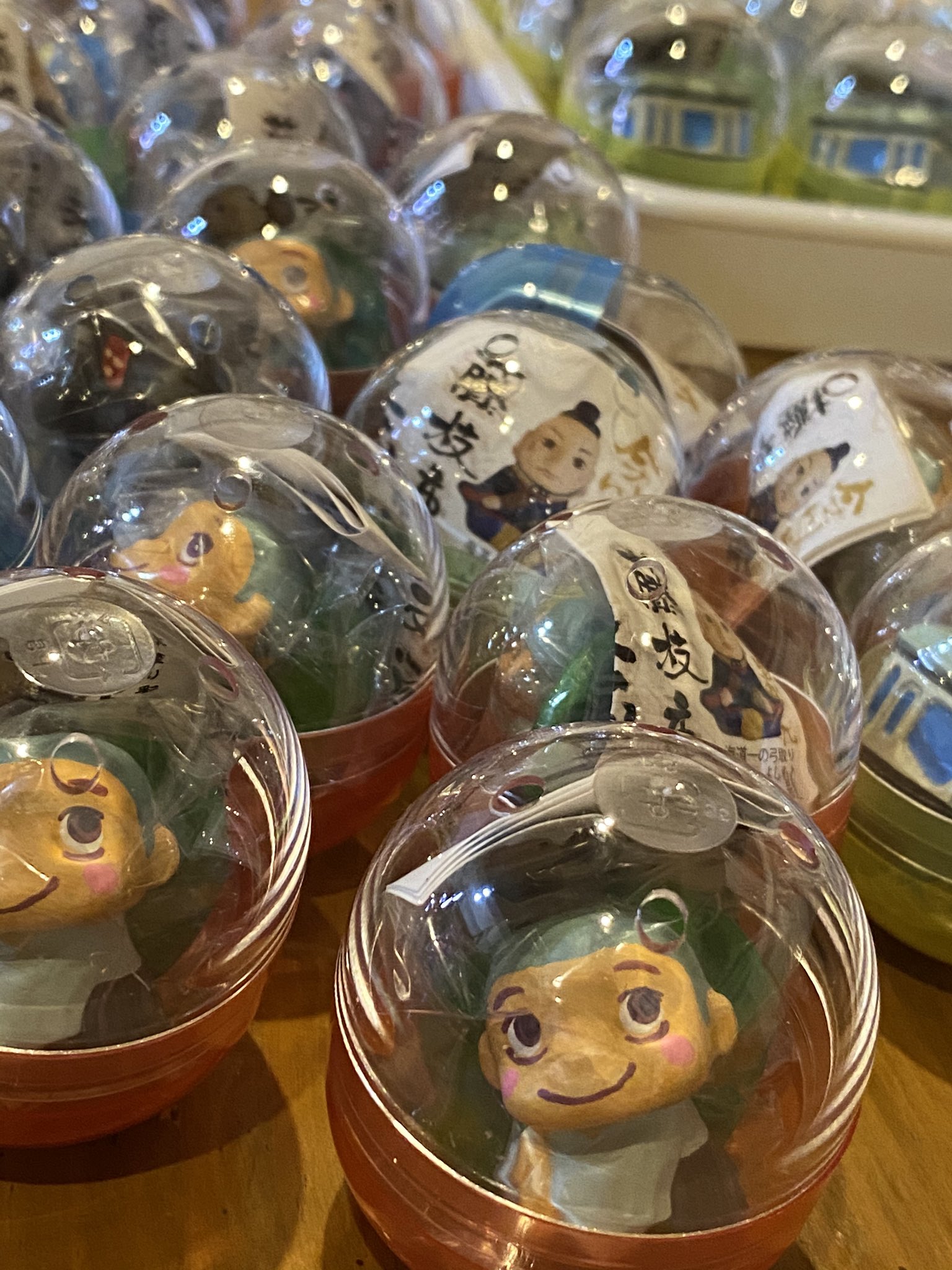 Atelier Sango 昨日 9 できたてホヤホヤガチャガチャ 納品してきました 69個 藤枝市郷土博物館文学館 限定 ガチャガチャ カプセルトイ フィギュア 手作り ハンドメイド T Co Fzpwiqenf3 Twitter
