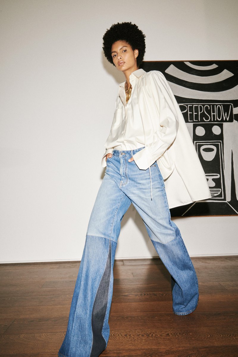.@VictoriaBeckham's spring 2021 collection is here! See every look now vogue.cm/aXq9Cgb