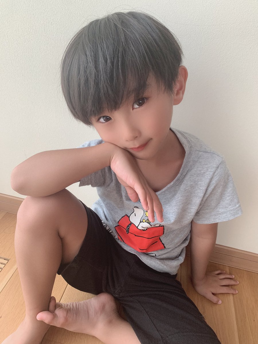 io_s2_BTS's tweet photo. お久しぶりです🥺何も言わず突然消えてしまいすみませんでした。久々にTwitterを開いたら心配してくださった方々からDMを頂いていて驚きと申し訳なさと感謝の気持ちでいっぱいです😭
ℹ︎oくん元気モリモリです！もちろん、ばんたん愛も健在です！暫く超低浮上になりますがフォロワーさん大好きです！ https://t.co/XNvtUmp2bw