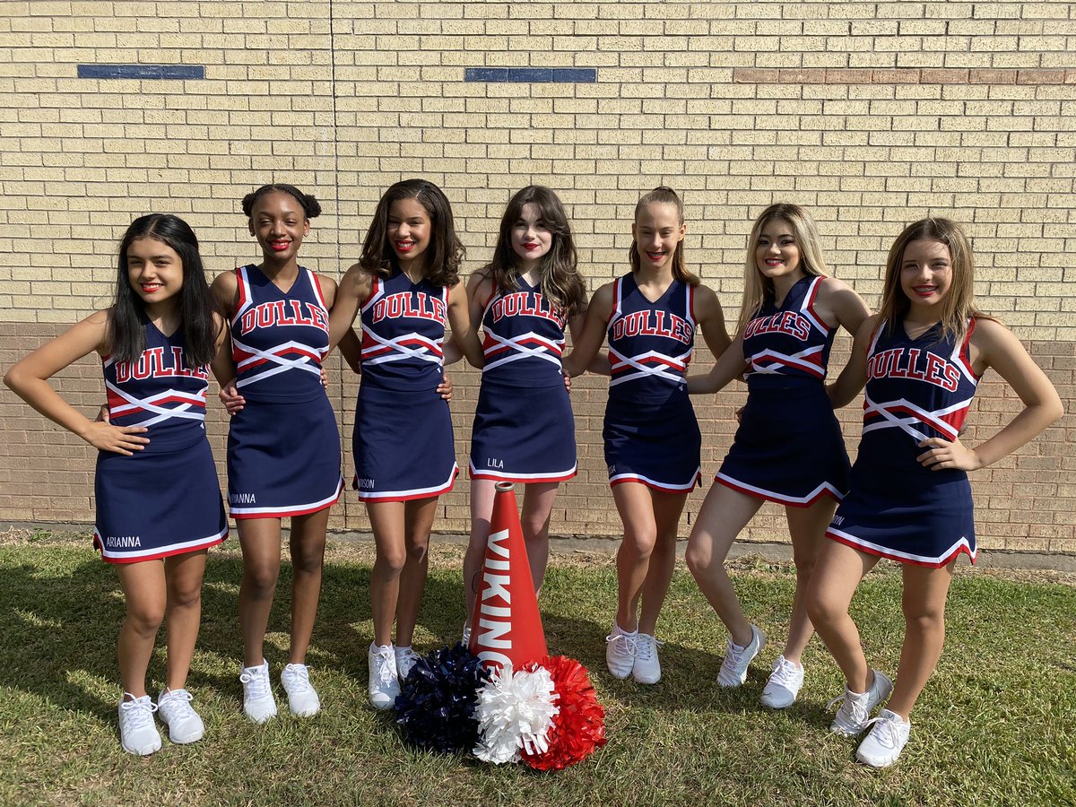 BrittMcTeacher's tweet photo. It’s been a while! Hello to JV Cheer 2020/2021! Ain’t they cute?! #NewUniforms #GoDHS https://t.co/guItc2UyDm