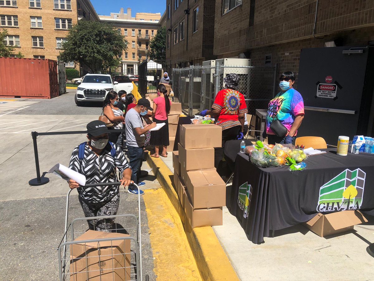 TheMAMDC's tweet photo. With the support of amazing volunteers, donors, and partners our work has expanded to fulfill the needs of over 800 D.C. individuals and families and counting. To learn more about what we do and how you can support neighbors in need, visit our website: https://t.co/9TzJxfmTkU https://t.co/hOfC8IV98R