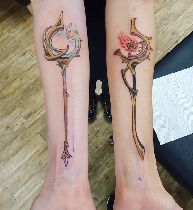 My first tattoos! I'm so happy with them. 🥰😍 #tattooart #tattos #LeagueOfLegends #RiotGames https://t<a href="/tag/tattooart"class="tags">#tattooart</a><a href="/tag/leagueoflegends"class="tags"><span>#leagueoflegends</span></a><a href="/tag/tattos"class="tags"><span>#tattos</span></a><a href="/tag/riotgames"class="tags"><span>#riotgames</span></a>
