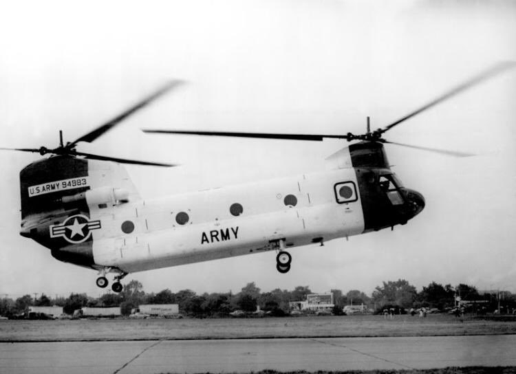 #OnThisDay in 1961 the iconic #Chinook helicopter took off on its first flight.

59 years later and the Mighty Chinook is as capable and versatile as ever. 

Read more about the #ChinookForce 👇 

raf.mod.uk/aircraft/chino…