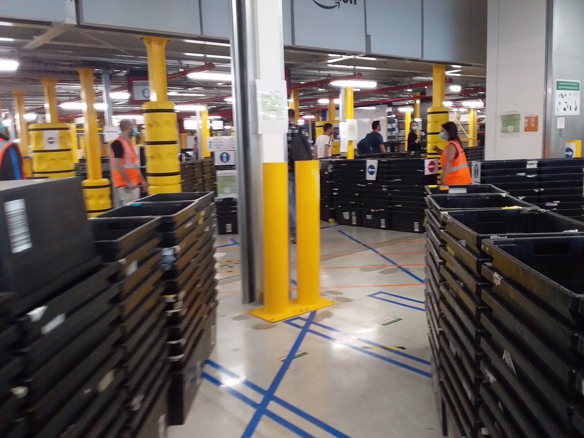 fdSUDcommerces's tweet photo. Ce mardi à 9 h se tiendra aux Prud'hommes de Nanterre l'audience de référé contre @AmazonFrance relative à 12 droits de retrait pendant la pandémie #Covid https://t.co/gHTn5d2J7p