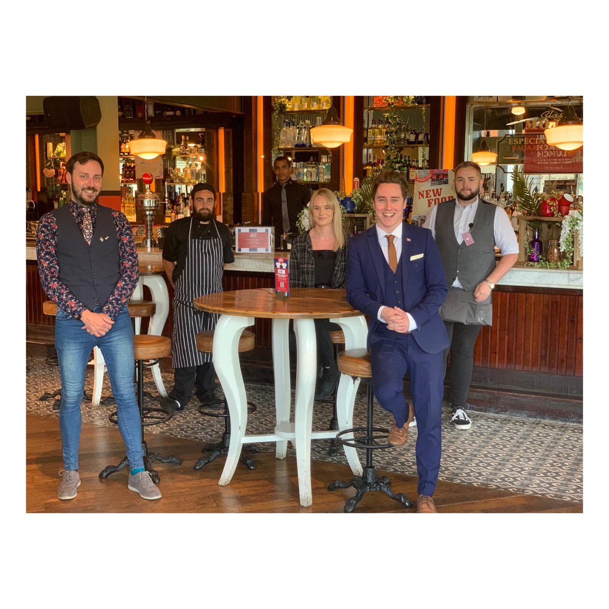 Today we finally opened our doors again! 

We can't wait to see all our Amigo's again. 

Remember you can get 50% off food and soft drinks throughout September Monday-Wednesday! 

Book a table here: 
revoluciondecuba.com/book/