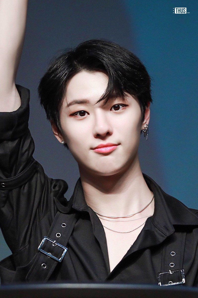 hourly seungyoun (@hourlyseungyoun) on Twitter photo 