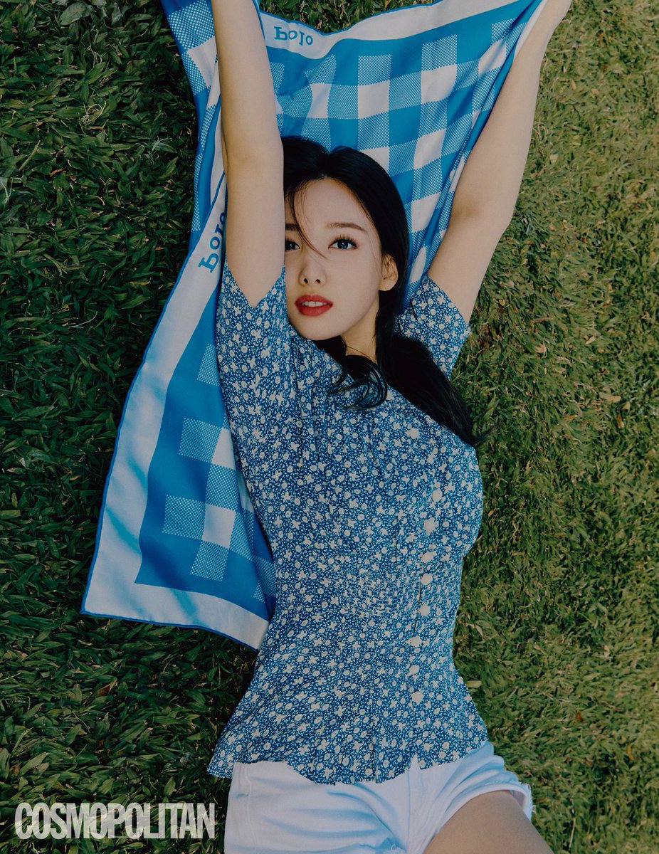 Myo_jye's tweet photo. 나연아 생일 축하해🎉🎉🎊🎊
#OurRainbowNayeonDay
#원스의_9월은_임나연 https://t.co/UfBJYeCy6x