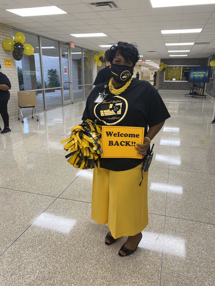 Krishonda11's tweet image. Welcome Back 6th grade scholars! @AggieAdmin92 @HoffmanMS_AISD @AldineISD #HornetNationPride