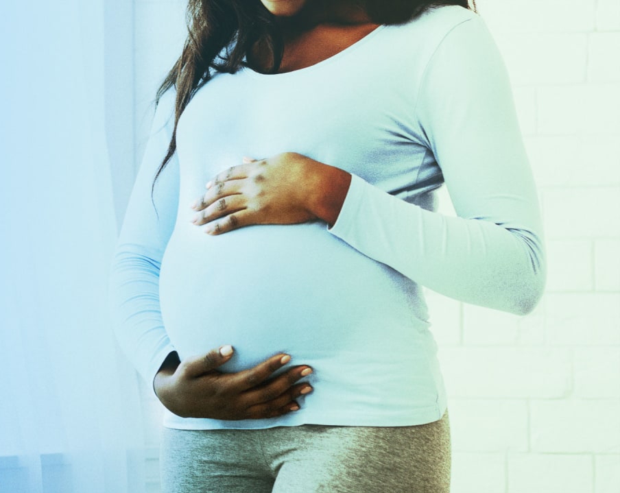 Pregnant 2000s. Pregnant woman surgery. Pregnant teen в свитере. беременные девушки. Pregnant ending.