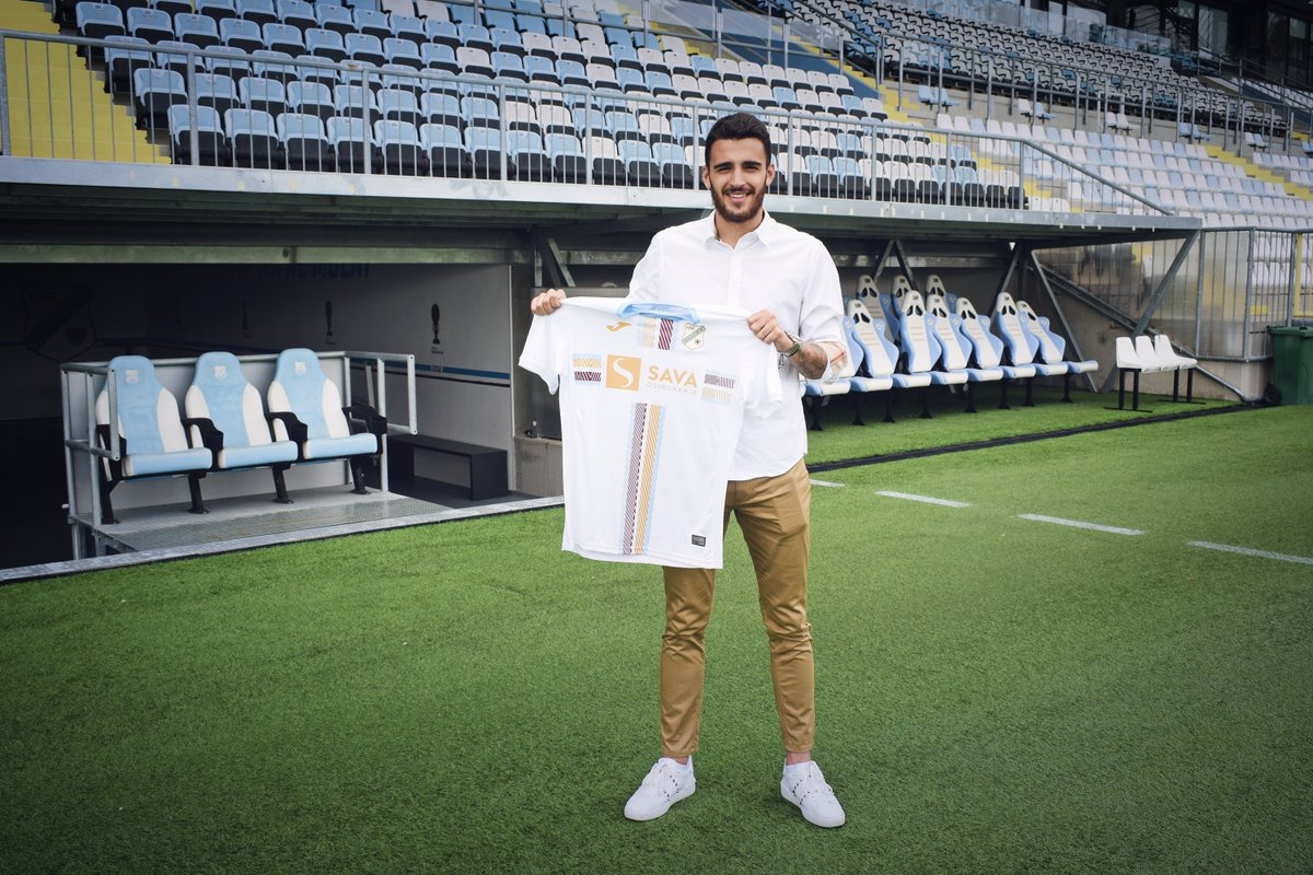 Ivan Žeželj on X: It's official: Sandro Kulenovic signed for Rijeka.  Croatian striker is coming on loan from Dinamo Zagreb and Rijeka has an  option to buy his contract. #Rijeka #Transfers #Kulenovic #